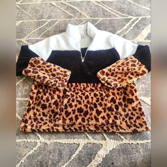 LeModa Fleece - Picture 1 of 6